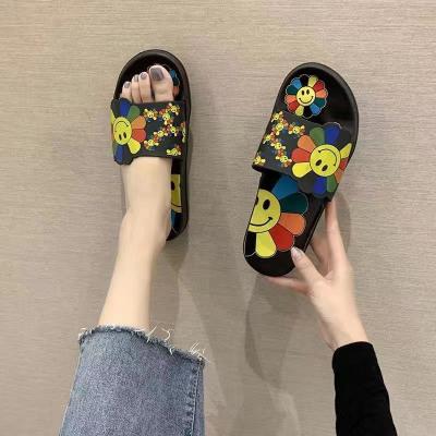 China Damping Factory Summer Ladies Thick Soft Soles Wear Flower Outer Slippers For Women Cheap Running Shoes for sale