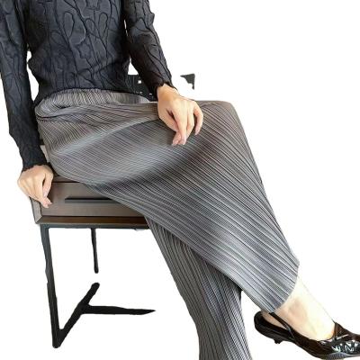 China Autumn Fashion New Arrival Classic Breathable Pleated Elegant Style Loose Straight Pants for sale