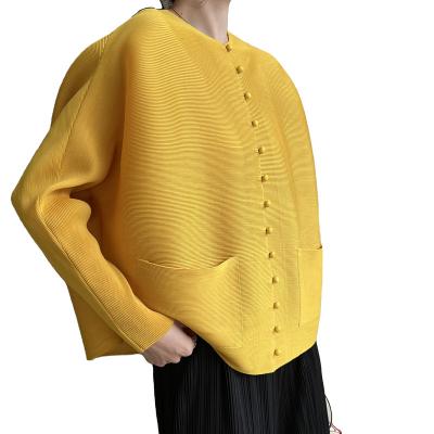 China 2022 Comfortable Hot Selling Products Popular Style Pleated Spring Clothes Comfortable Yellow Long Sleeves for sale