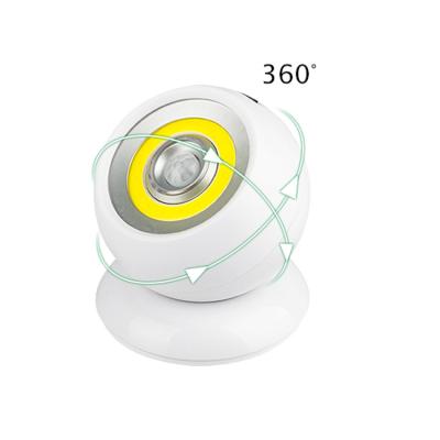 China Warehouse COB security wireless indorr 130LM fully-adjustable light motion sensor led auto light for sale