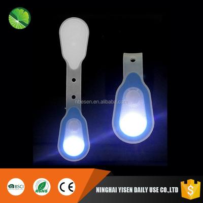 China Silicone Camping Flexible Clips On Clothing LED Magnet Magnetic Light LED Light for sale