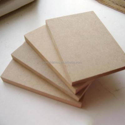 China {New Store Discount Modern Wooden Melamine MDF Board Price E2 MDF Base} MDF Ship All Sizes for sale