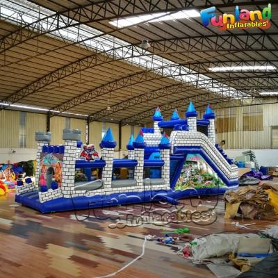 China Carrera de obstáculos inflable de la venta de la gorila de la diapositiva del patio del tema medieval combinado caliente del castillo para los niños en venta