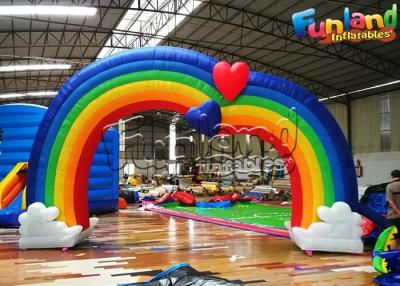 China La decoración de la publicidad del partido explota los arcos inflables del arco iris colorido de la arcada para los niños en venta