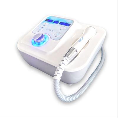 China Portable D-Cool Wrinkle Remover Skin Rejuvenation Machine Hot And Cool Beauty Mchinae With EMS Tightening for sale