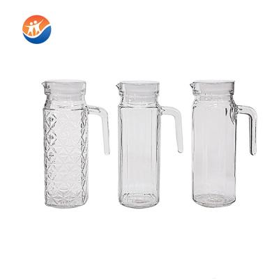 China Decorative Large ECO Dot Pattern Carafe Jug Water Pitcher Set With Lid Kinds Of Capacity Glass Pitcher With Plastic Lid With Handle for sale