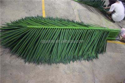 China Mutiple Use Proof UV Outdoor Use Artificial Plastic Imitation Palm Leaf Realistic Branch for sale