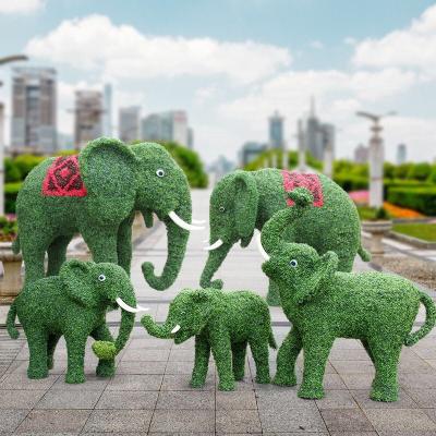 China Environment friendly; Life As Amusement Park Artificial Decoration Large Pose Statue Grass Elephant Synthetic Animal Sculpture for sale