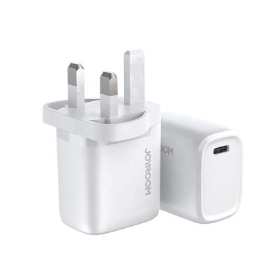 China Hottest Product 20W PD Charger 20 Watt Fast Charging Single Port 20W PD USB Wall Charger USB-C UK Standard For New iPhone12/12Pro/Max/Mini/Pro for sale