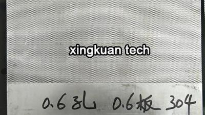 Cina Bobina perforata del metallo del micro foro, bobina 0.5mm della maglia di acciaio inossidabile 0.6mm 0.8mm in vendita