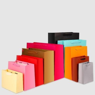 China Lightweight Paper Packaging Bag Custom Retail Paper Bags for sale