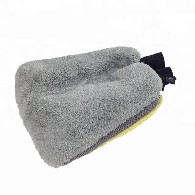 China Microfiber Water Proof Plush Microfiber Car Wash Glove For Car Cleaning for sale