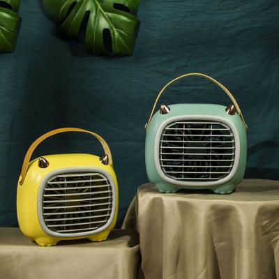 China Hot Mini Air Conditioner Plastic Fan Body Living Room Low Price Hotel Indoor Rechargeable Portable Air Cooler with Handle for sale