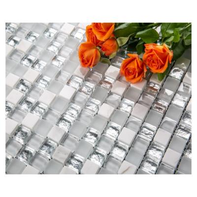 China Modern Wholesale Modern Wallpaper Super White Efficient Mosaic Tiles Glass Mosaic Silver White for sale