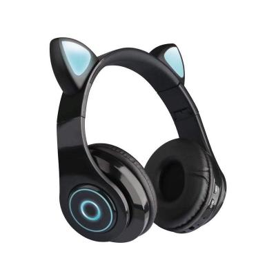 China cute In-ear blutooth headphones wireless cat gaming headphones with head-mounted LED light for sale