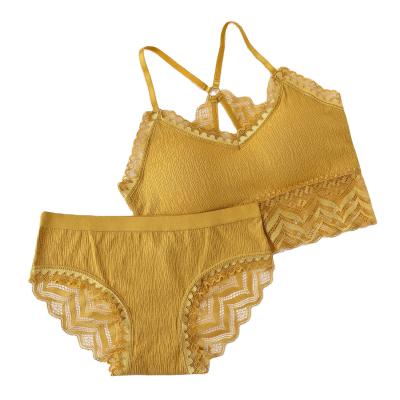 China Antibacterial Gathering Breathable Silk Panties Plus Size Sports Bra Sets For Girls for sale