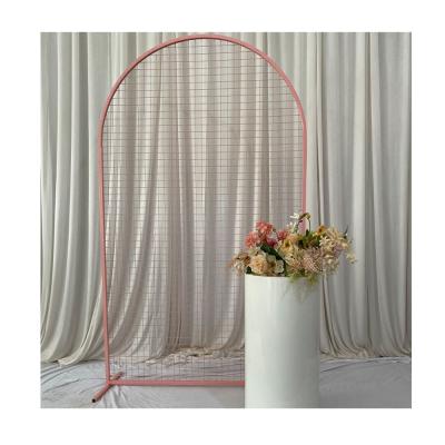 China Cute Gold Arch Mesh Backdrop Floral Wedding Decoration Rose Wedding Grid Mesh Backdrop for sale