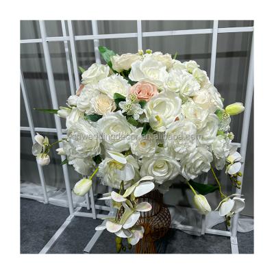 China Romantic Silk Flowers 2021 Elegant White Rose Flower Ball Artificial Flower Wedding Centerpiece Table Decoration for sale