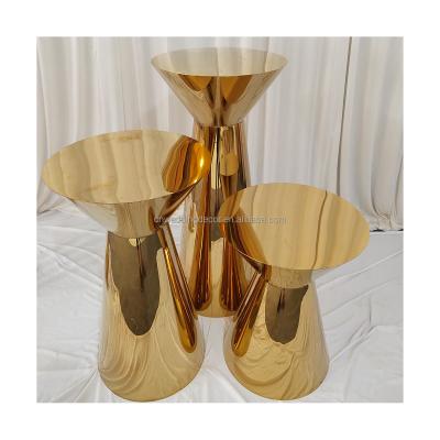 China High Quality Event Decoration 3pcs Gold Cake Stand Cake Table Cake Stand Wedding Pedestal For Wedding Party Baby Shower Decoration for sale