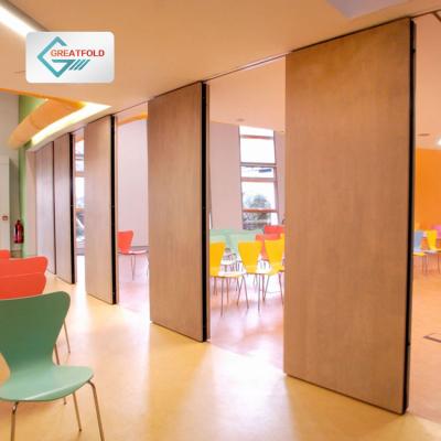 China Modern School Partition Wall Wooden Movable Functional Sliding Partition Wall Soundproof For Classroom for sale