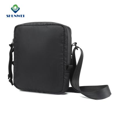 China Fashion ready to ship new factory direct design waterproof zipper and black nylon fabric soft cross - body sling bag for men for sale