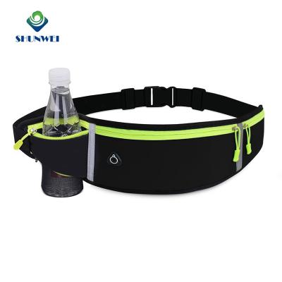 China Water Proof Ready To Ship Waterproof Earphone Reflective Hole Night Fitness Water Bottle Outdoor Waist Bag For Girls And Boys for sale