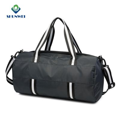 China Polyester Ready To Ship Waterproof Sports Gym Fitness Duffle Bag Outdoor Leisure Travel Duffel Bag With Shoe Compartment for sale