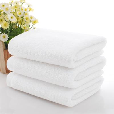 China Cheap Viable Promotional White Color Towel 100% Cotton Face Towel 5 Star Hotel Towel for sale