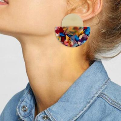 China FASHIONABLE Statement Acetate Flat Geometric Helix Shaped Round Dangle Stud Earrings for sale