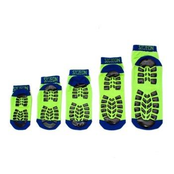 China Anti-slip custom design indoor sports socksnon slip socks for sale