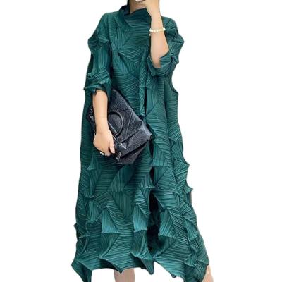 China Anti-wrinkle High Quality Summer Solid Color Pleated Half Sleeves Round Neck Long Beach Casual Dress for sale