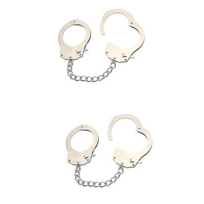 China Sex Toys Black Metal Handcuffs Handcuffs Sex Toys Black Statement Handcuffs Bracelet for Men Black or Stainless Steel Silver Hardware for sale