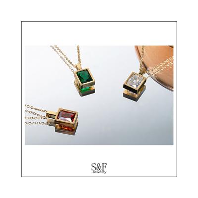 China New Vintage 316 Stainless Steel Jewelry 18k Plated Square Crystal Pendant Necklace For Women Red Green Gold for sale