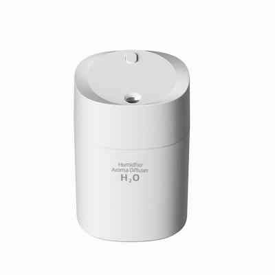 China Hot Selling New Comfotable Amazon Car USB Humidifier Mini Small Cheap Household Air Humidifier for sale