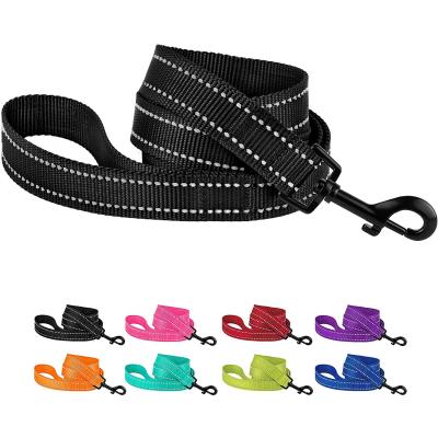 China Wholesale Padded Dog Leash Heavy Duty Reflective Nylon Leash For Night Outdoor Walking Running Training for sale