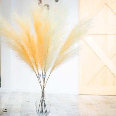 China Touch Factory Supply Natural High End Faux Pampas Grass Artificial Pampas Grass For Wedding Road Decoration Home Decoration for sale