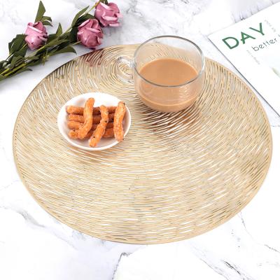 China Fashion Design Hotel Restaurant Pvc Dining Table Place Mat Durable Christmas Holiday Place Mat Gold Stocked for sale