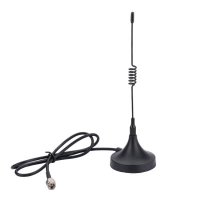 China Outdoor 4G Antenna Sucker Black Modern Design 2400-2500Mhz 50 Ohm Car Radio Antenna for sale