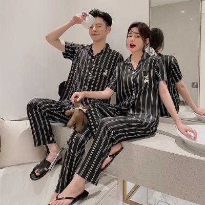 China Breathable Short Sleeve Pants Home Wear Couples Plus Size Pajamas Bars Simple Casual Men And Women Sleepwear Two Piece Set for sale