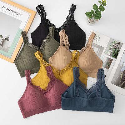 China Breathable Young Women Padded Wire Free Comfortable Sleepwear Halter Top No Bra for sale