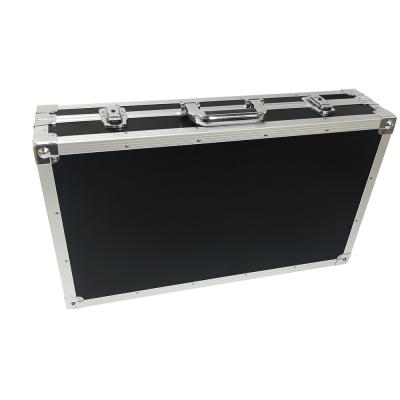 China Fashionable Aluminum Customized Case With Handle for sale