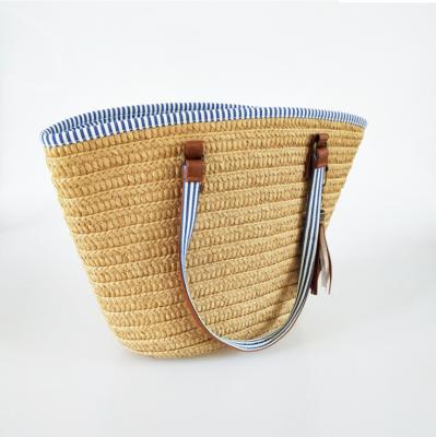 China Handmade Beach Tote Bag High Quality Handbags Straw Fashion Convenient Ladies Tote Bag for sale