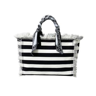 China High quality casual and simple canvas fringe stripe black and white beach bags 2021 women summer shopping canvas bags for sale