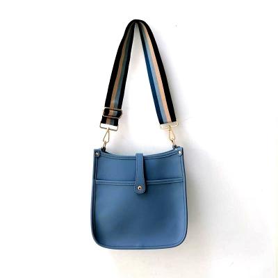 China Daily used 2021 WOMEN FASHIONABLE FAUX MESSENGER BAG SHOULDER BAG TRAMP LEATHER HANDBAGS for sale