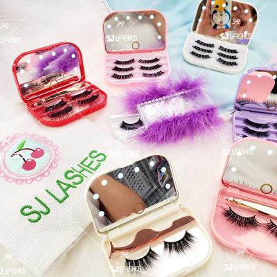 China Long Natural Lash Case With LED Light Tweezers Eyelash Set With Silk Tray 3D Lash Case Wholesale Vendor Eyelash Packing With Custom Logo for sale