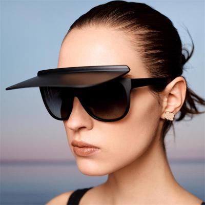 China Cool Multi Color Glass Sun Glasses Men Women Unisex Sunglasses VIFF CT462 Fashion Clip On Sun Glasses for sale