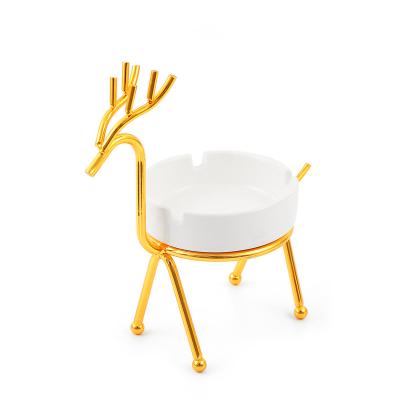 China Creative Unique Nordic Ornament Christmast Ornament Christmas Deer Ceramic Ashtray Unique Decoration Gift Boxes for sale