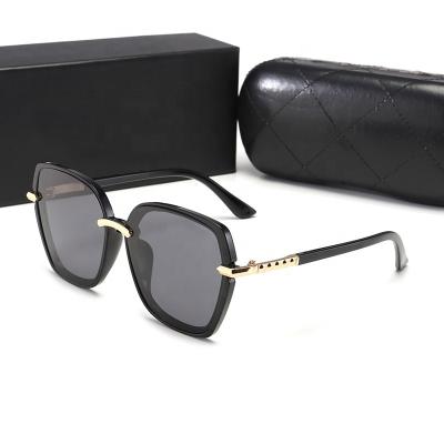 China Fashion sunglasses 2022 new ladies polarized sunglasses shape classic travel sunglasses driving outing sunglasses for sale