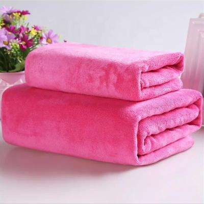 China QUICK DRY Nano Microfiber 70 * 140cm Custom Embossed Bear Bath Towels Absorb Water Soft And Do Not Fiber for sale