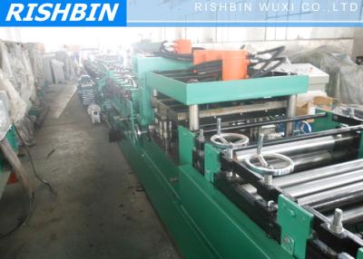 Chine Petit pain réglable de Purlin des bobines laminées à chaud C formant le rouleau éteint par Gcr15 de machines à vendre